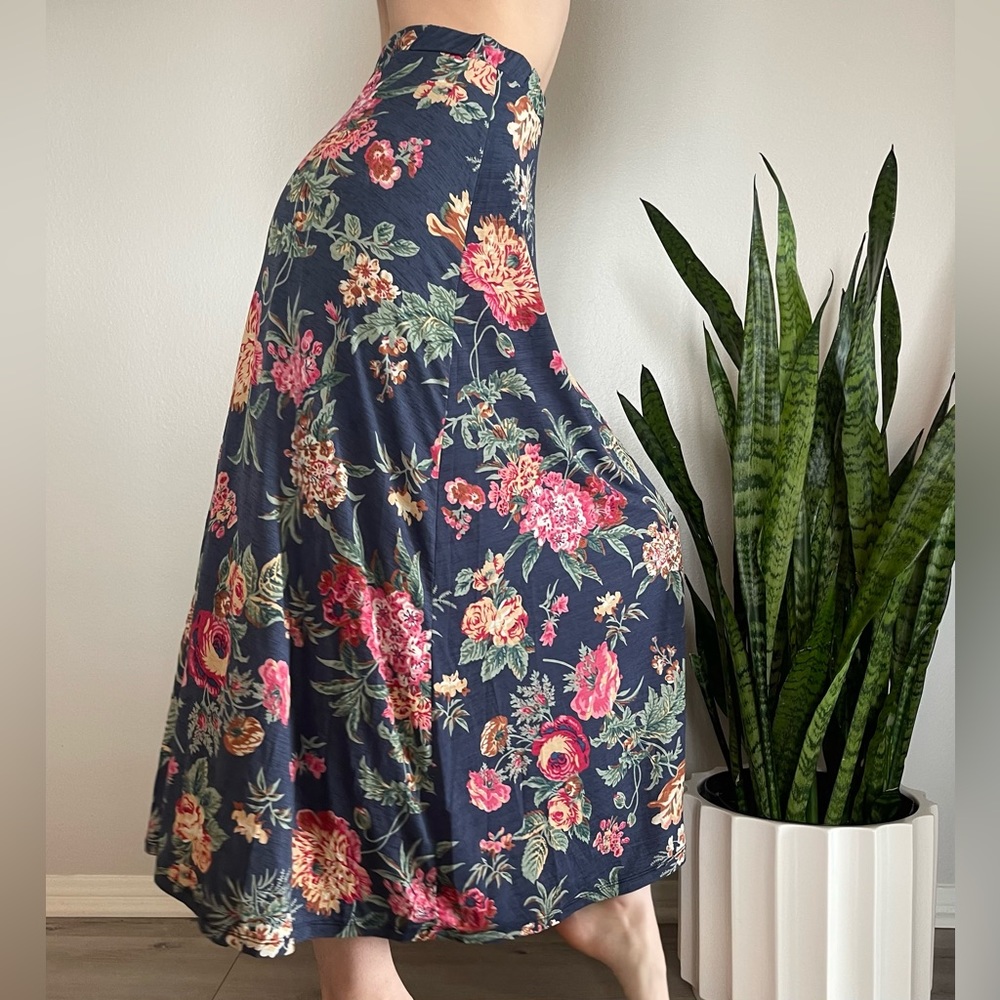 Vintage flower print maxi skirt
